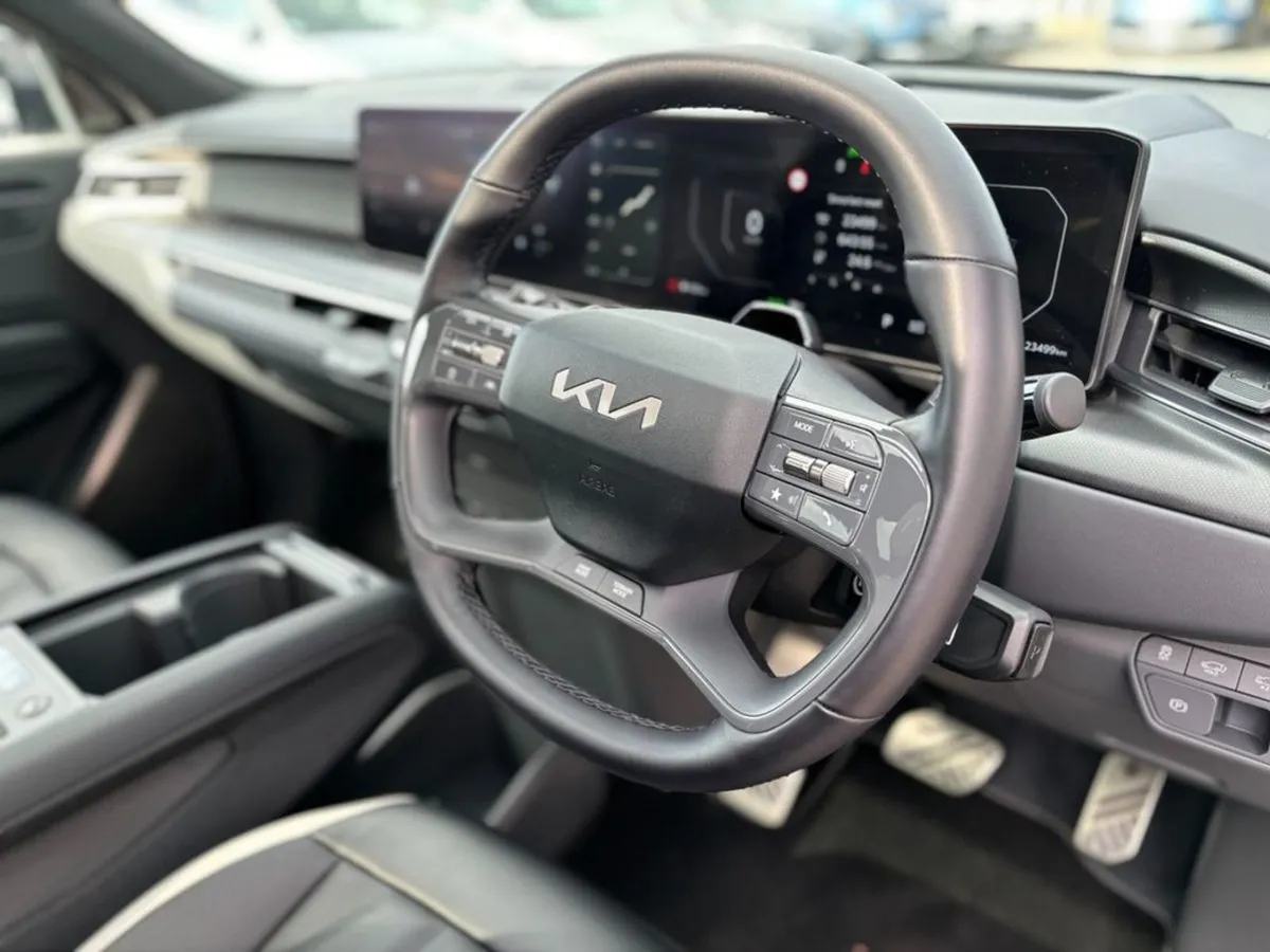 Kia EV9 GT Line 6 Seats ( 0  Finance Available ) - Image 3