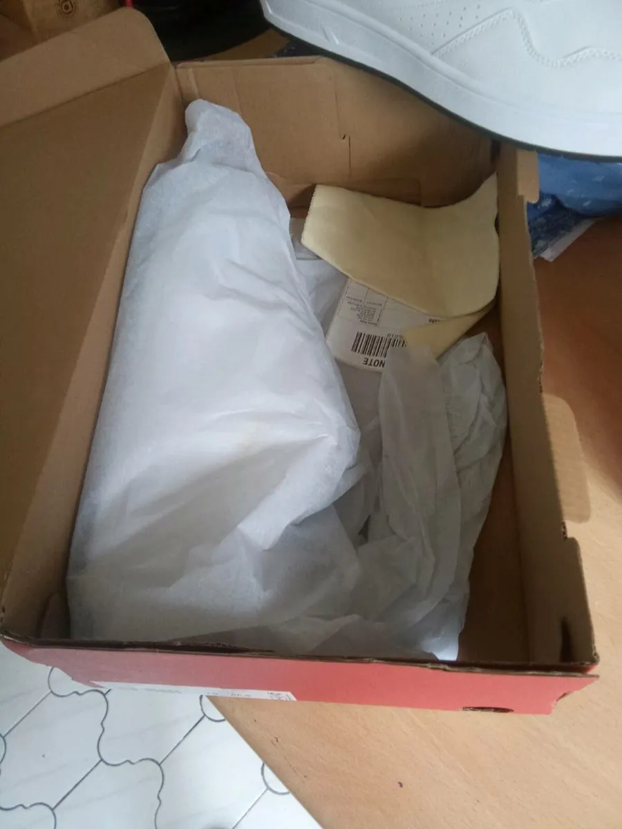 2 brand new pairs of puma runners white and black - Image 2