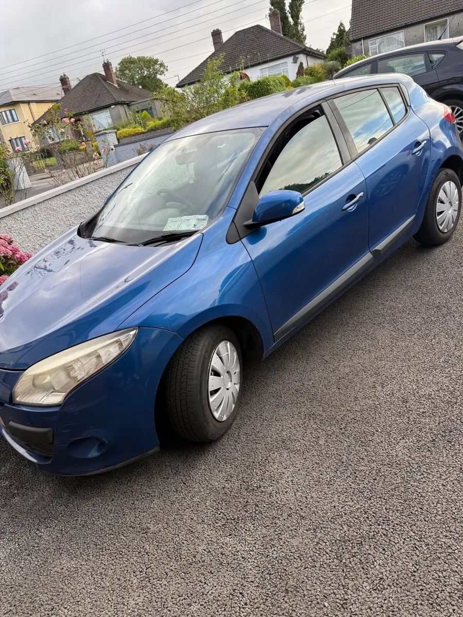 Renault Megane 2010 - Image 1
