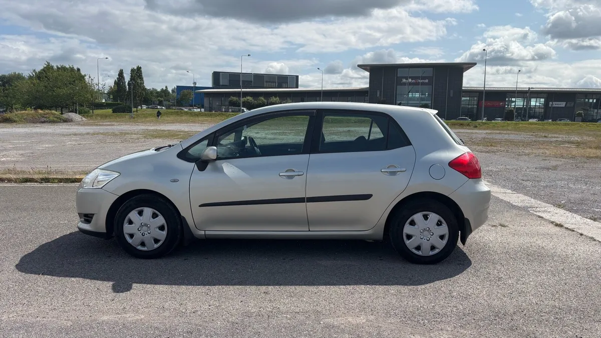 2008 Toyota Auris - Image 3