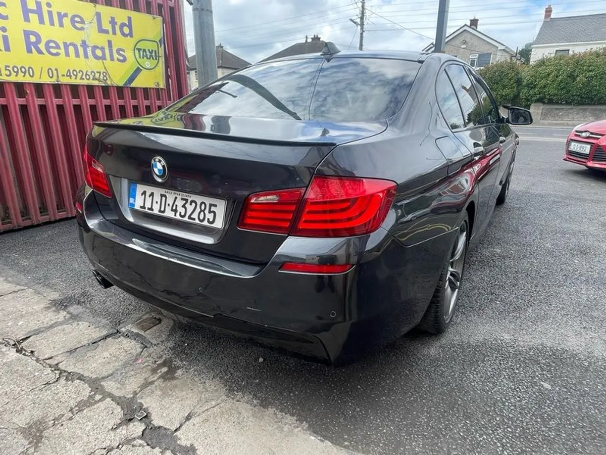 2011 Bmw 5-series - Image 2