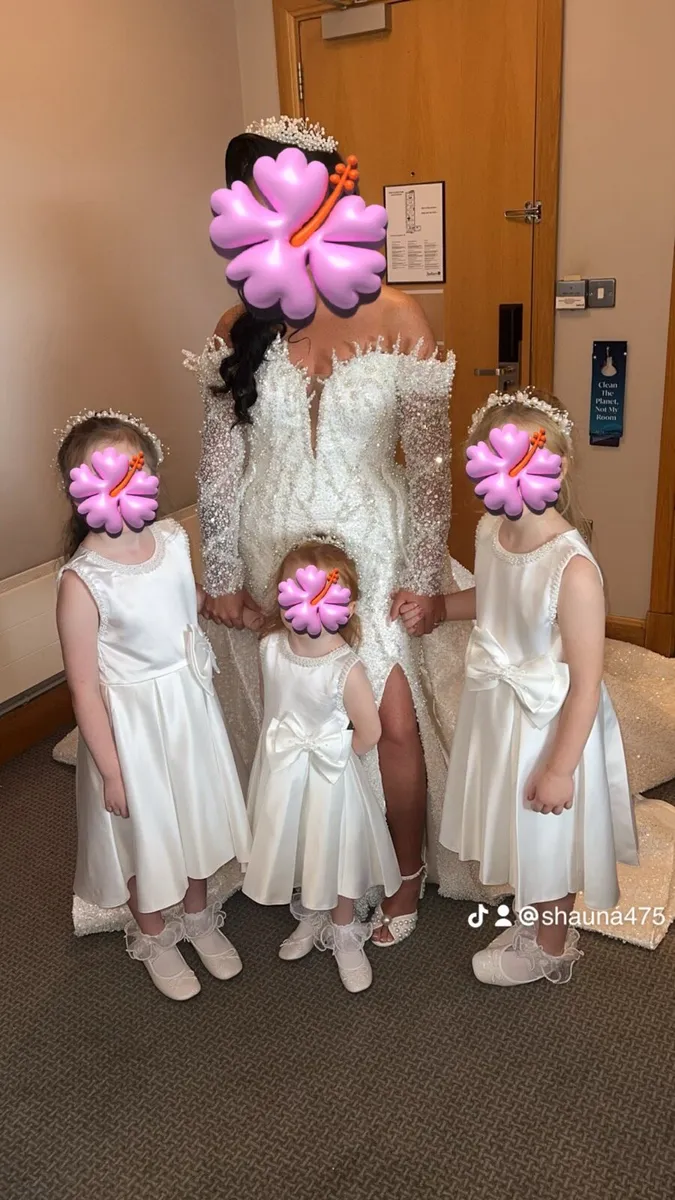 🩷Flower girl dresses 3 for €50