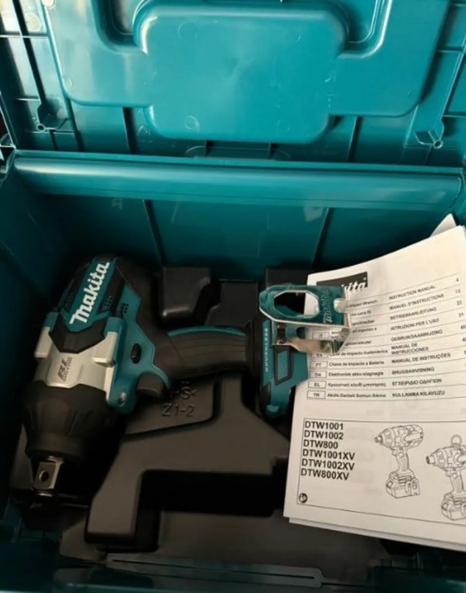 MAKITA DTW1001ZJ - Image 1