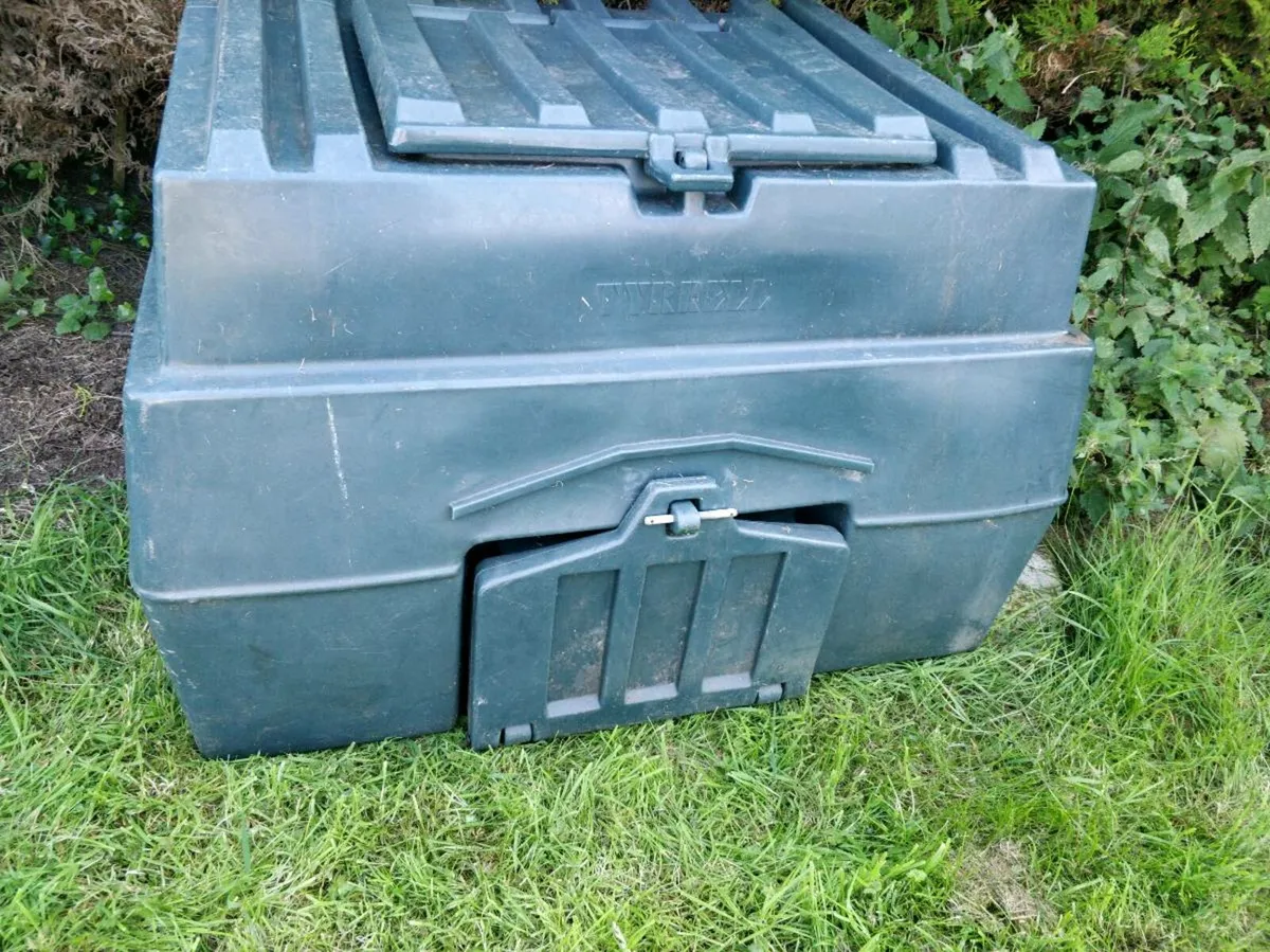 Coal bunker - Image 1