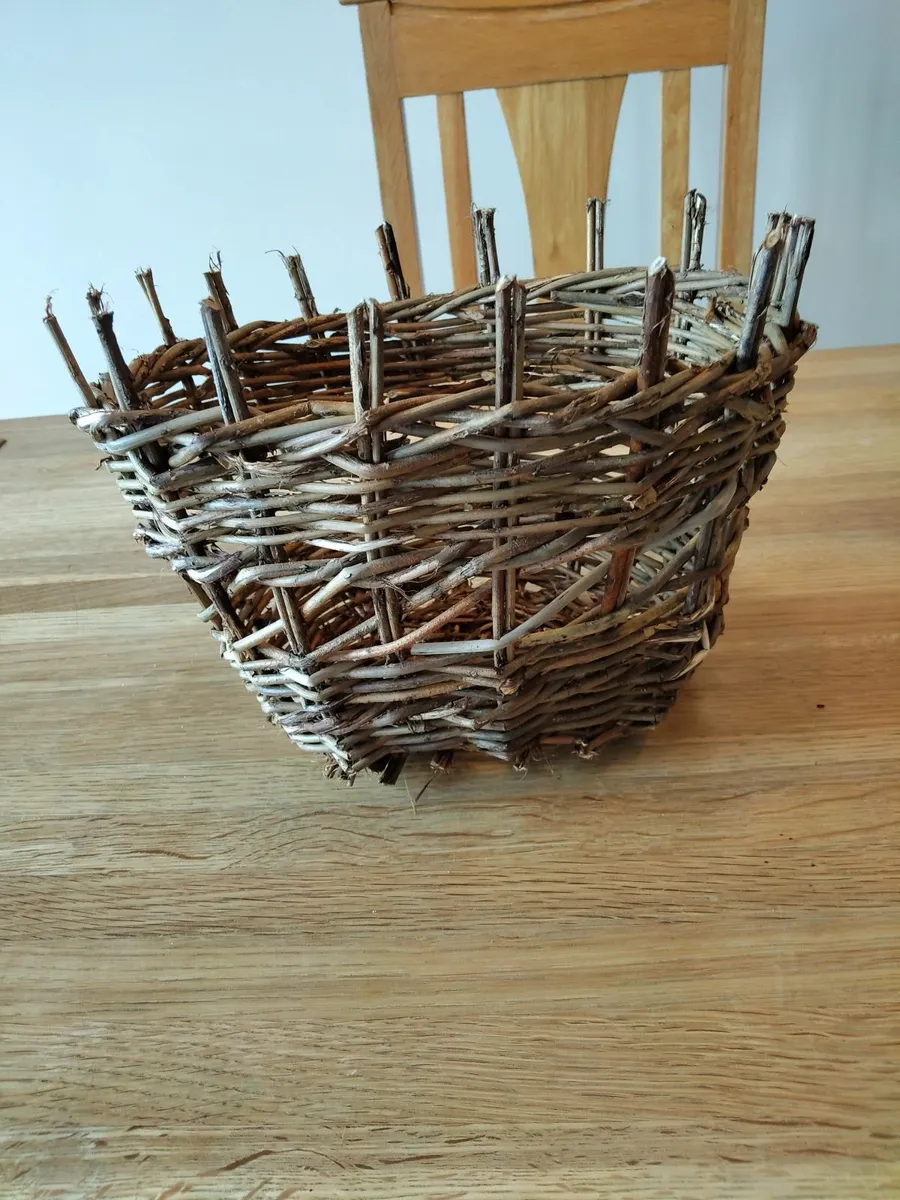 Traditional Minitature Turf Basket - Image 4