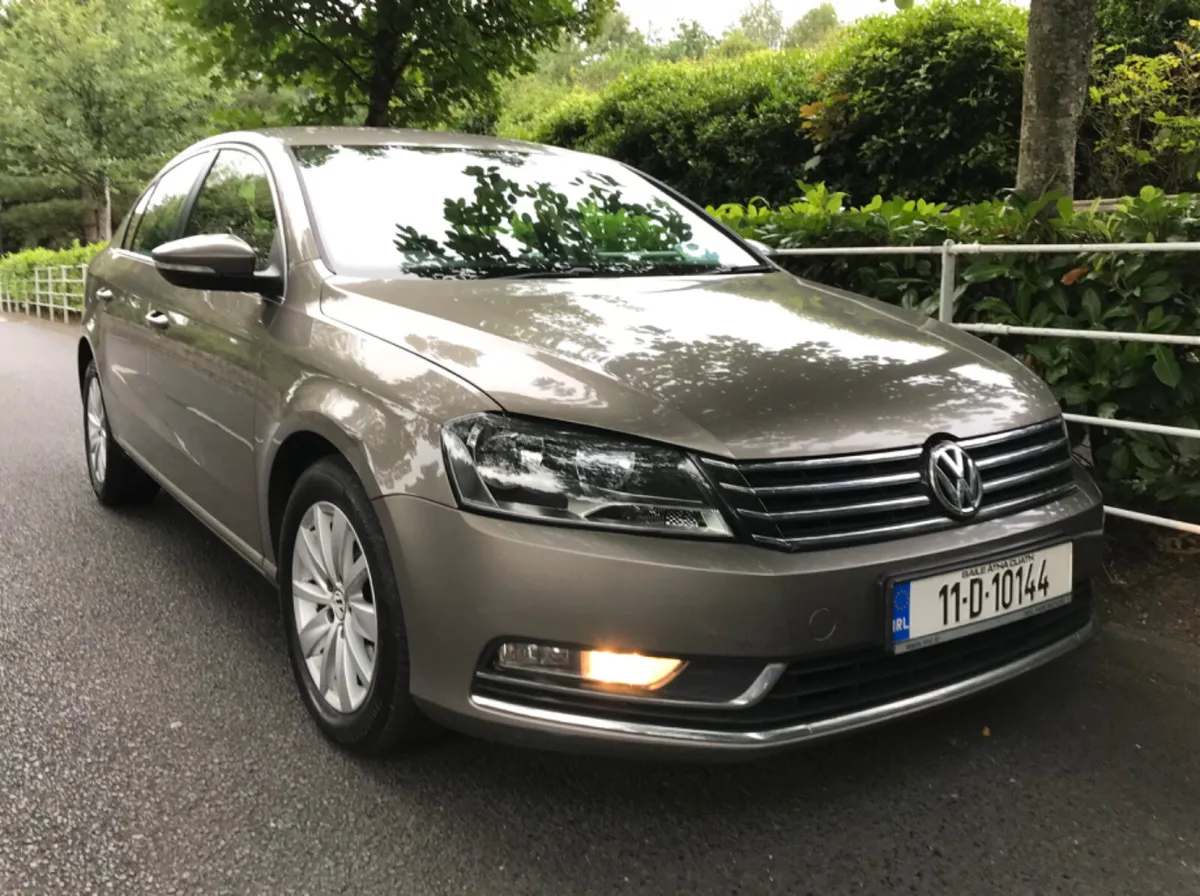 Volkswagen Passat 1.6 TDI COMFORTLINE BLUEMOTION - Image 4