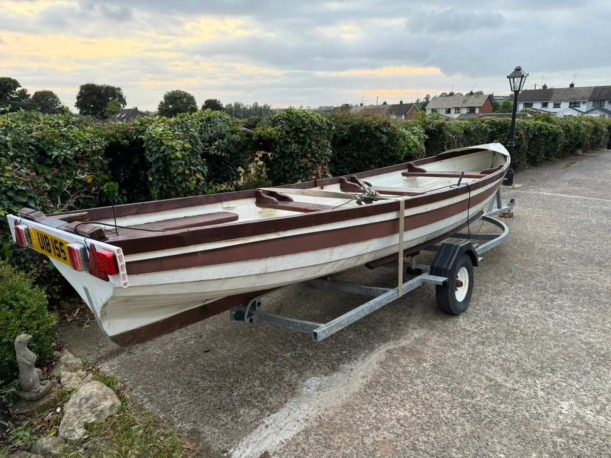 19ft sheelin boat and trailer - Image 2