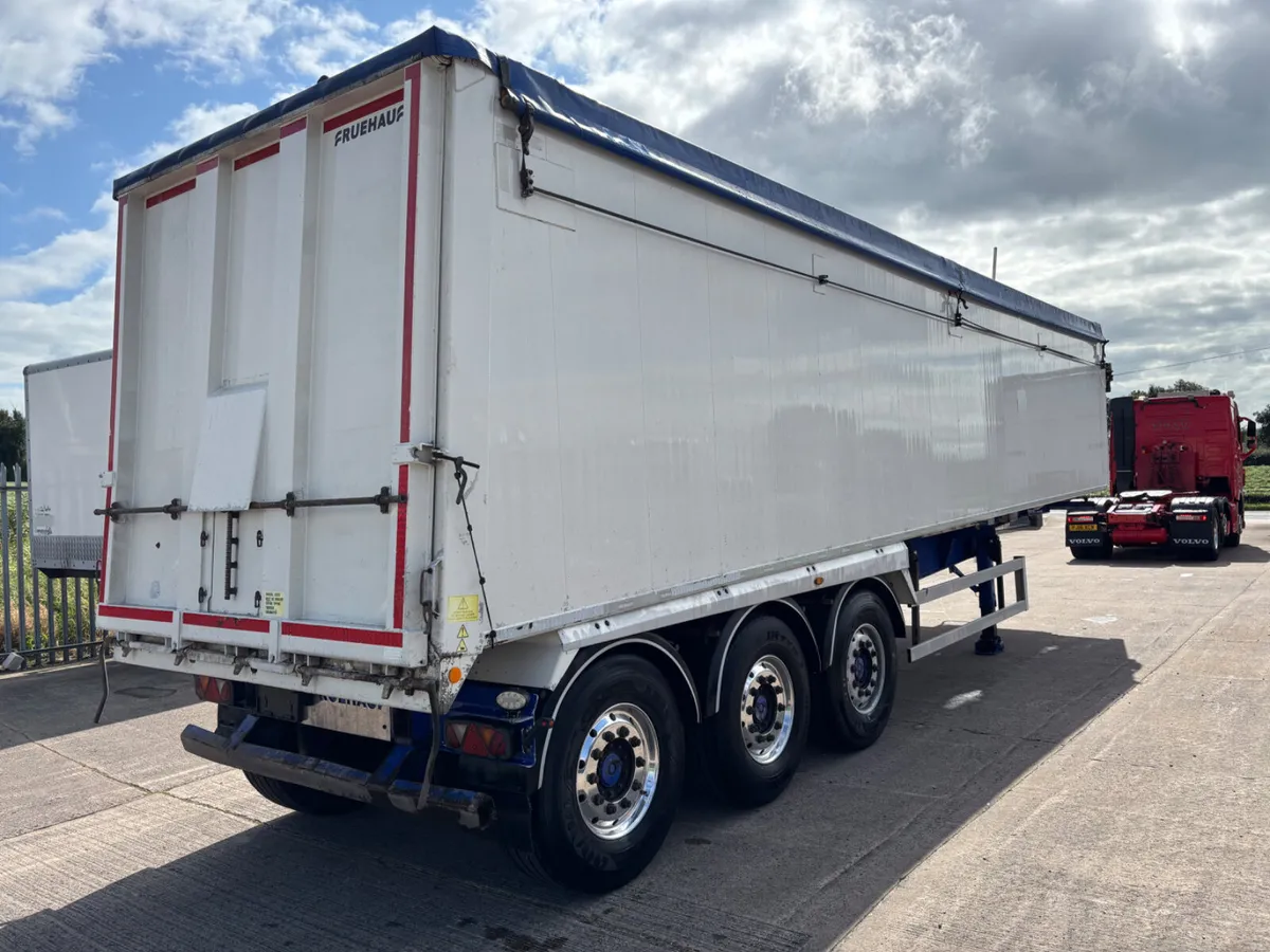 2016 Fruehauf 70 yard tipping trailer electric cov - Image 1