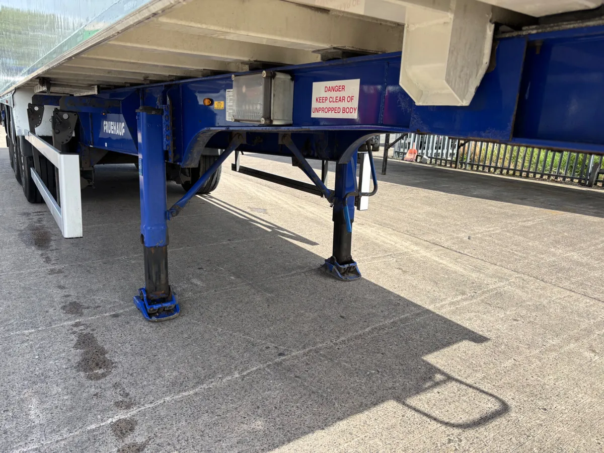 2016 Fruehauf 70 yard tipping trailer electric cov - Image 3