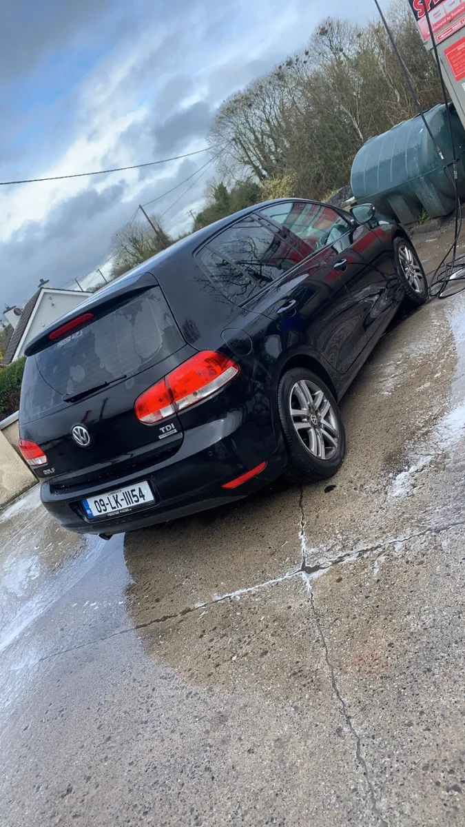 Volkswagen Golf - Image 1