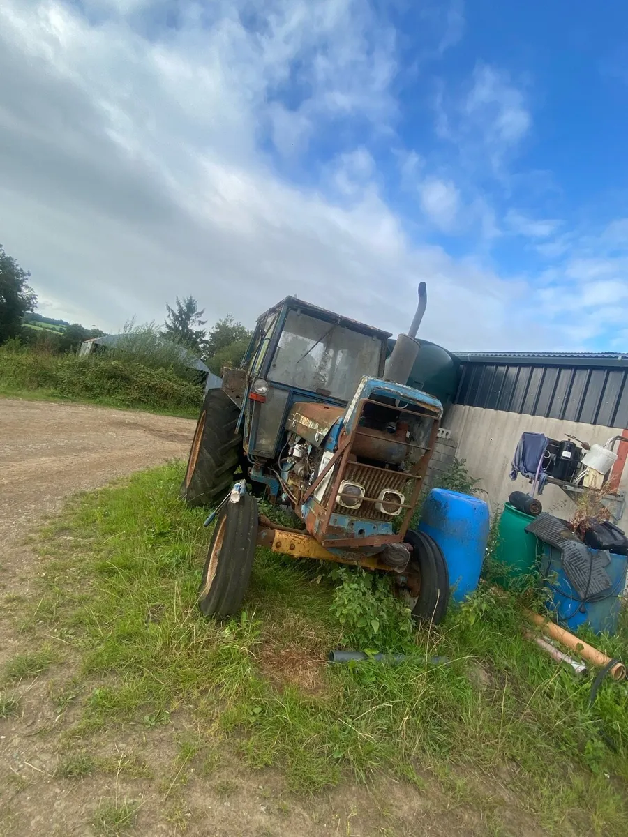 6610 Ford - Image 2
