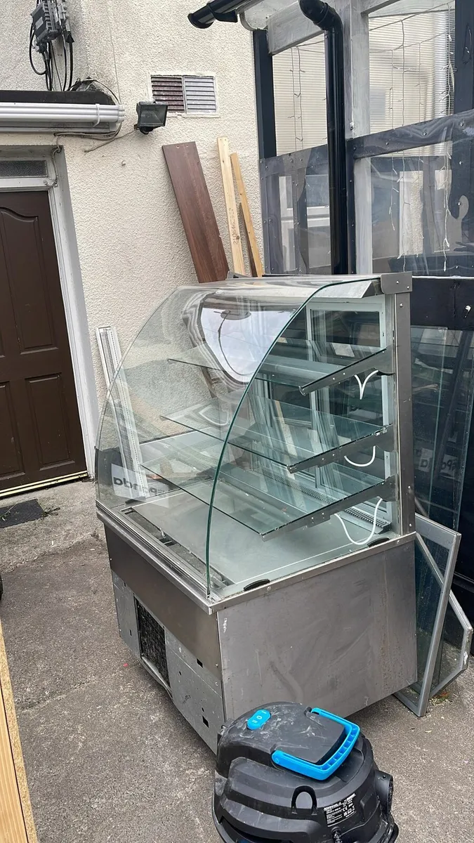 Cake display fridge - Image 1
