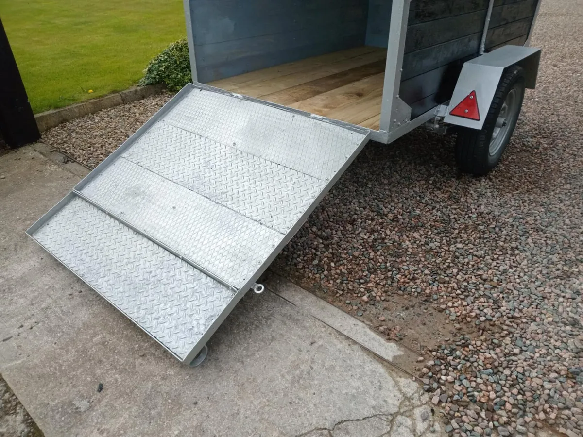 Small Livestock Trailer - Image 2