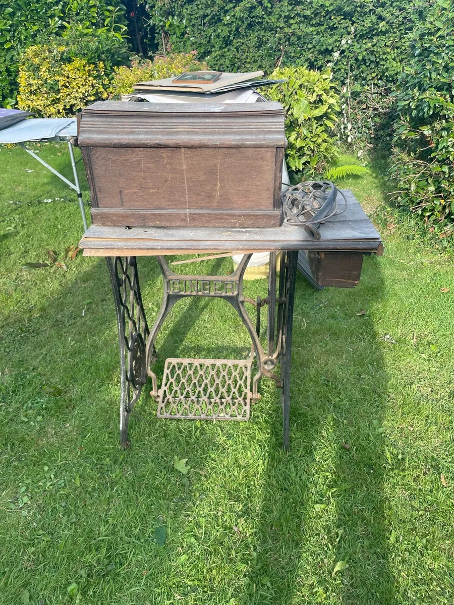 Antique Singer Sewing Machine - Image 3