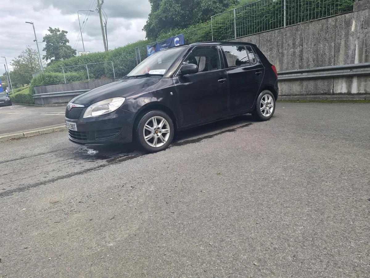 SKODA FABIA DIESEL ,, NEW NCT .2010 - Image 3