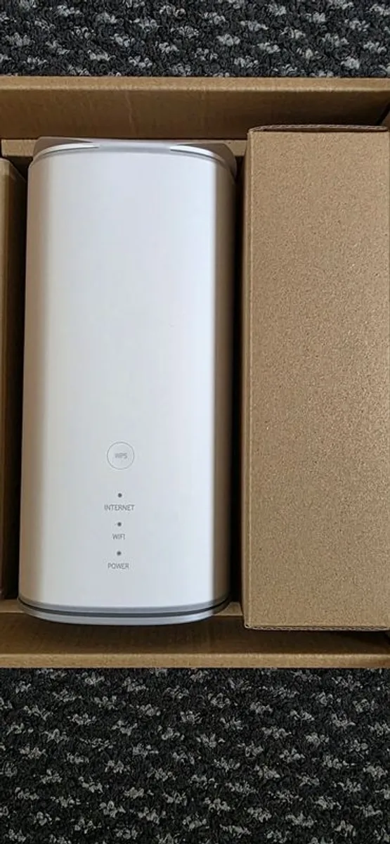Modem Wi-Fi 5g model MC888 Ultra - Image 1