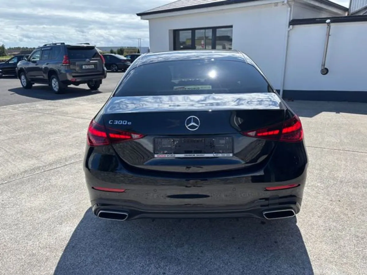 Mercedes-Benz C-Class C 300 E AMG Line Premium - Image 3