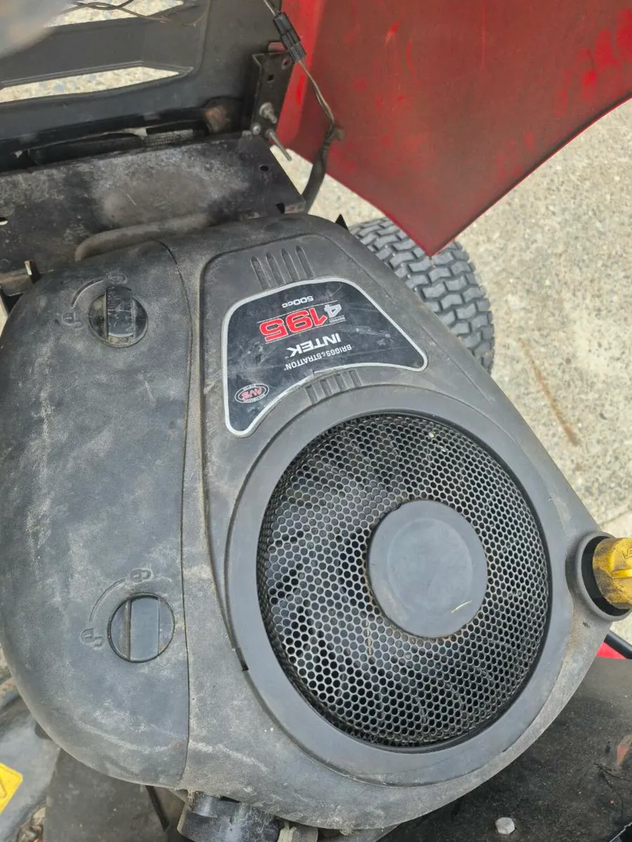 Snapper ride on lawnmower - Image 3