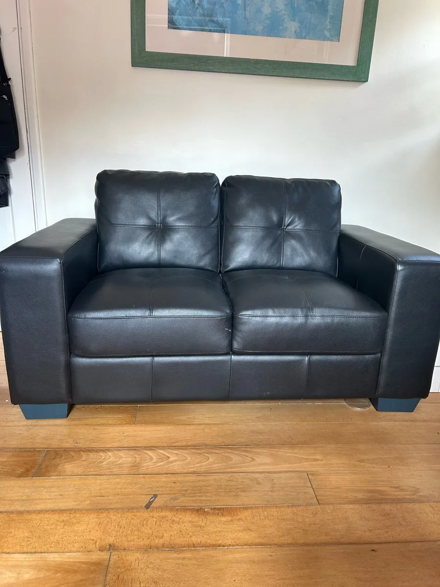 2 seater leather sofa - Image 2