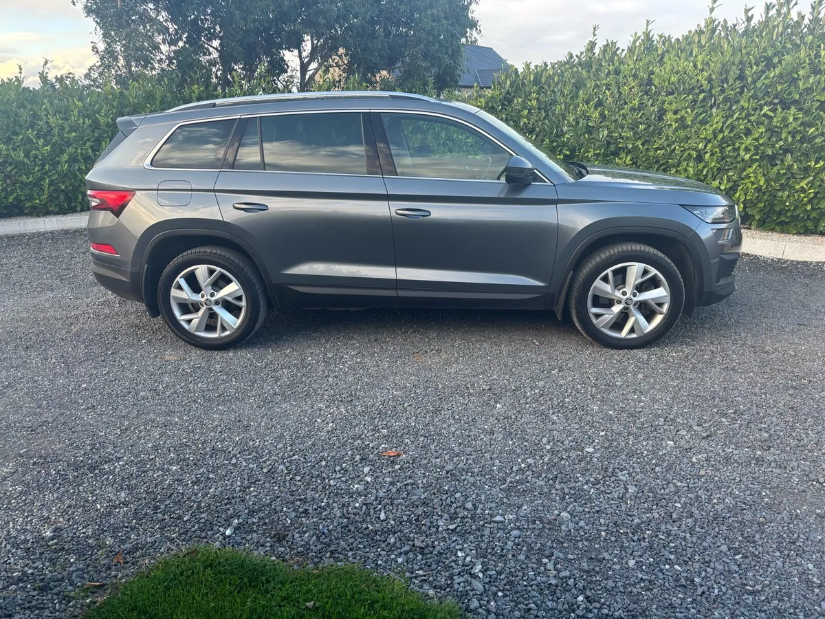 2022 SKODA KODIAQ STYLE 2LT TDI 7 SEAT DSG - Image 2