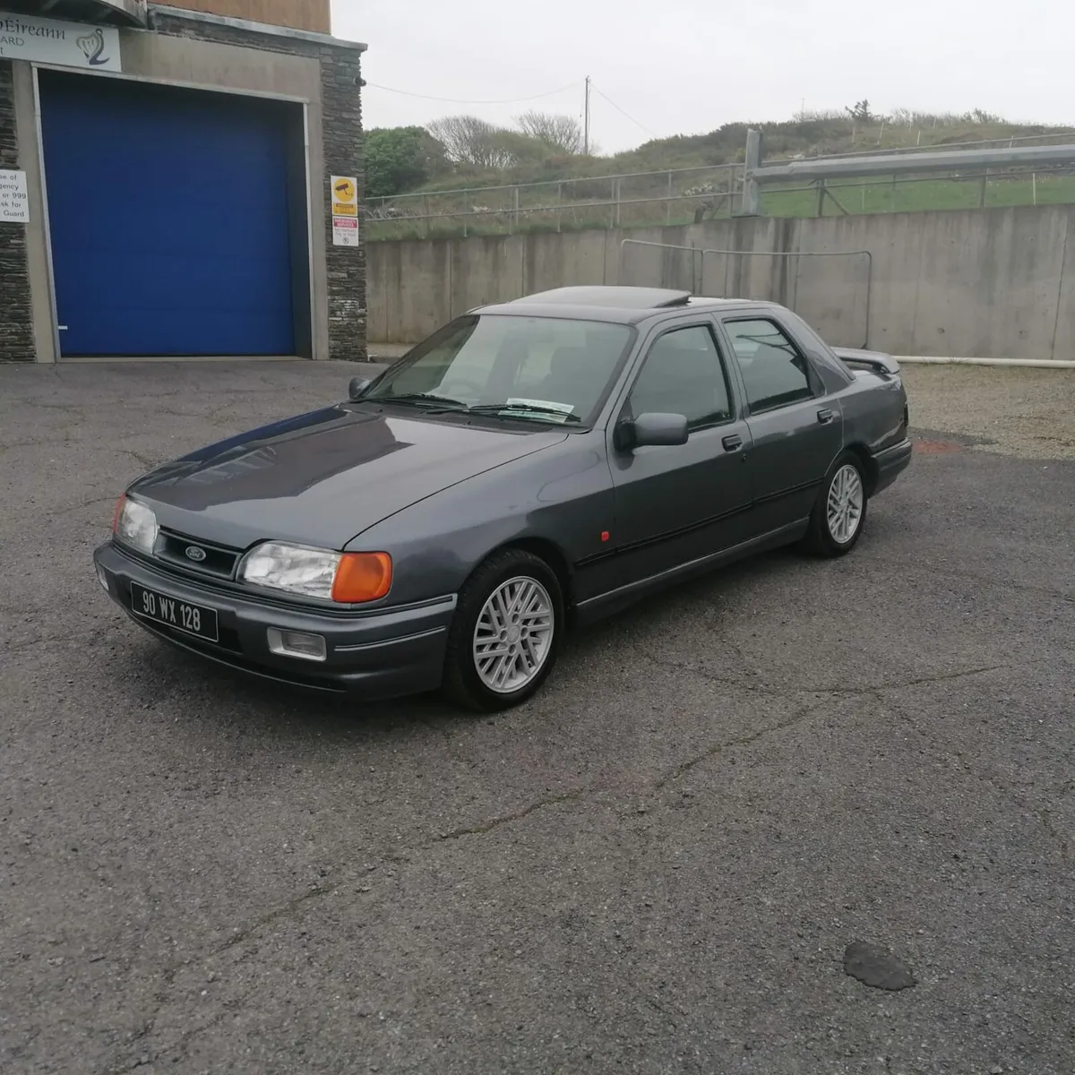 1990 Ford Sierra Sapphire 2.0 DOHC - Image 2