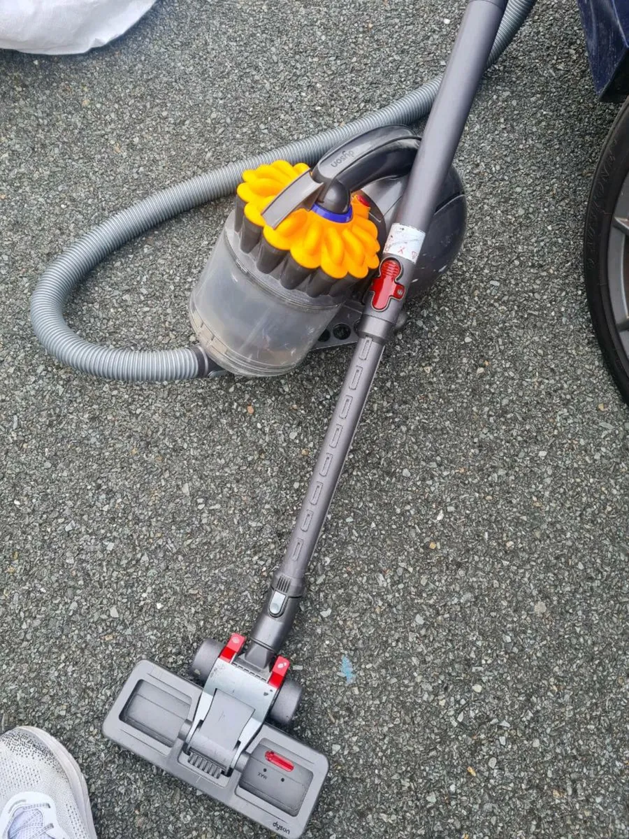 Dyson Vacuum - Image 1