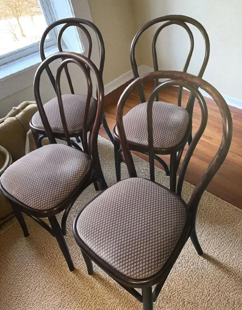 4 sturdy bentwood chairs - Image 1