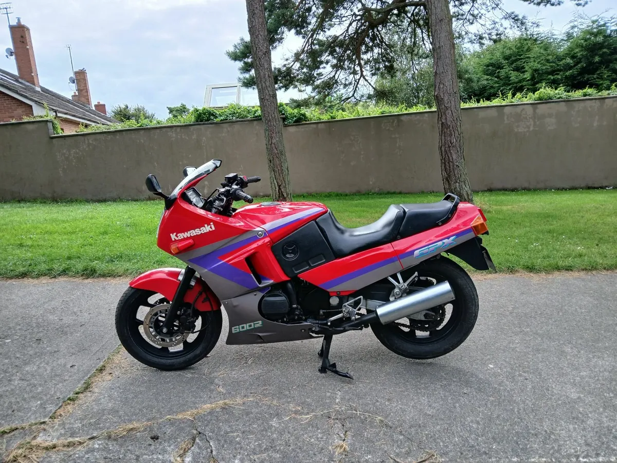 Kawasaki gpx 600 - Image 1