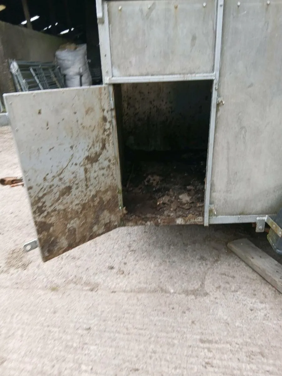 Cattle trailer - Image 2