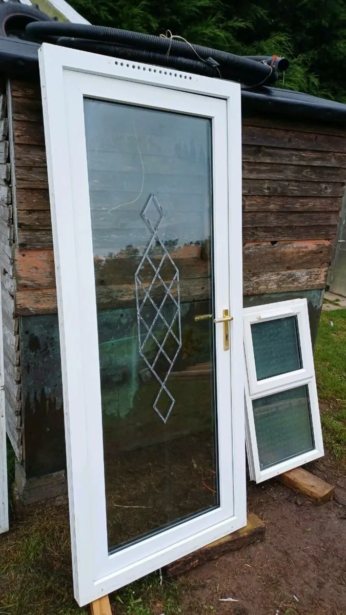 Utility patio door , windows . - Image 2