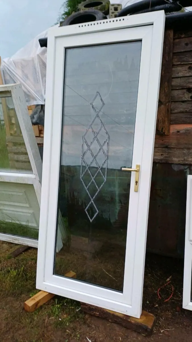 Utility patio door , windows . - Image 3
