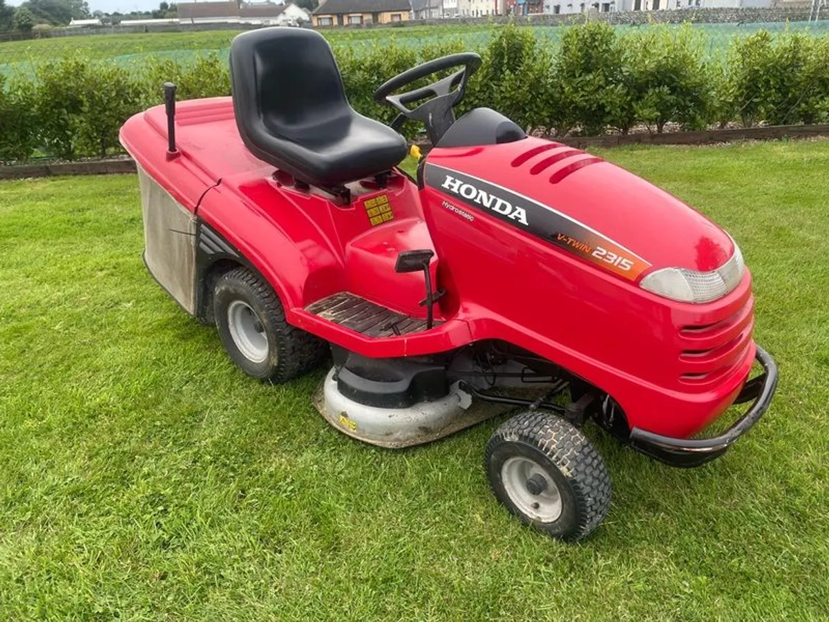 Honda lawnmower - Image 2