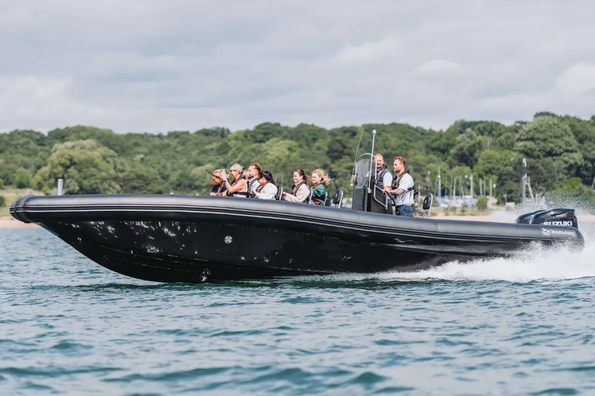 Narwhal Orca 10 with twin 300hp Suzuki's - Image 4