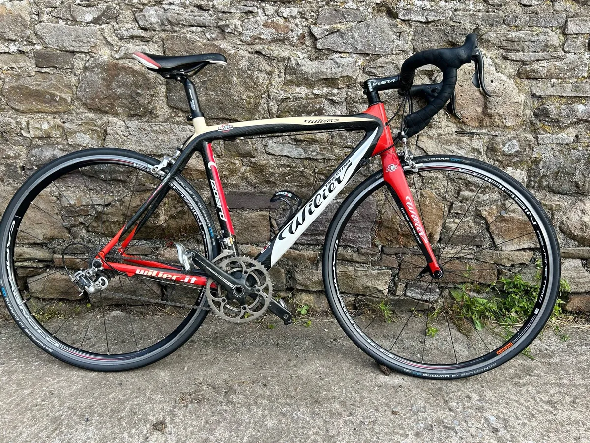 Carbon road bike - Image 1