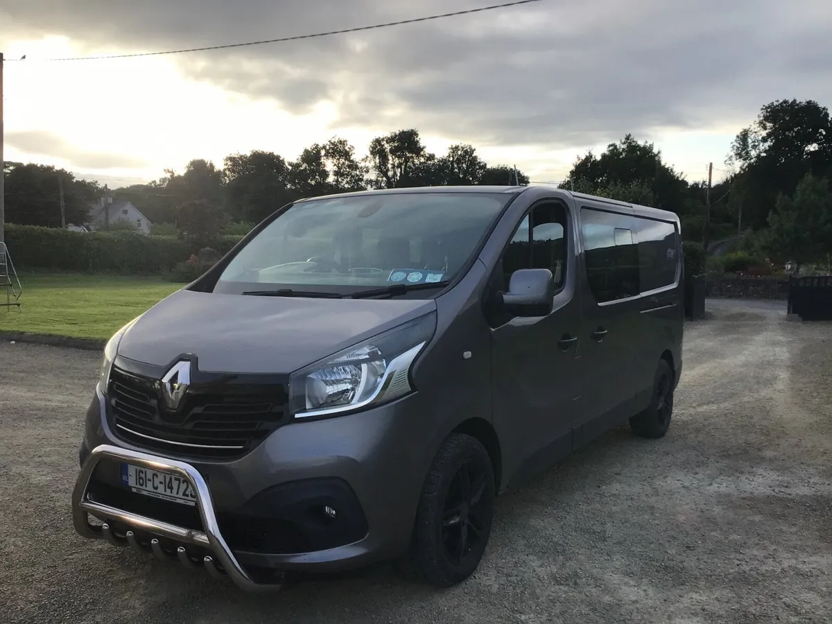 Renault Trafic 2016 - Image 2