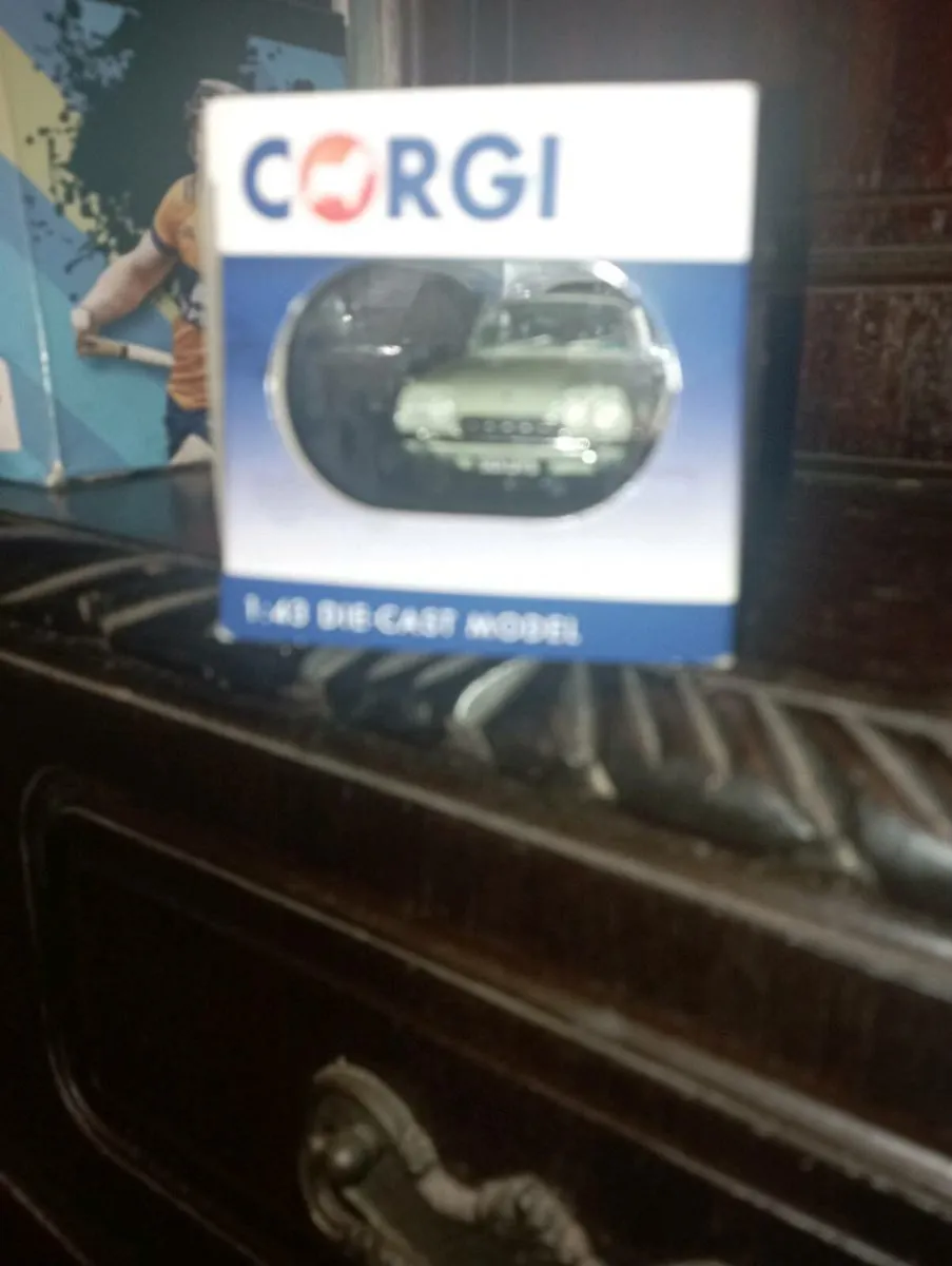 LIMITED EDITION CORGI VANGUARD FORD CARPI - Image 3