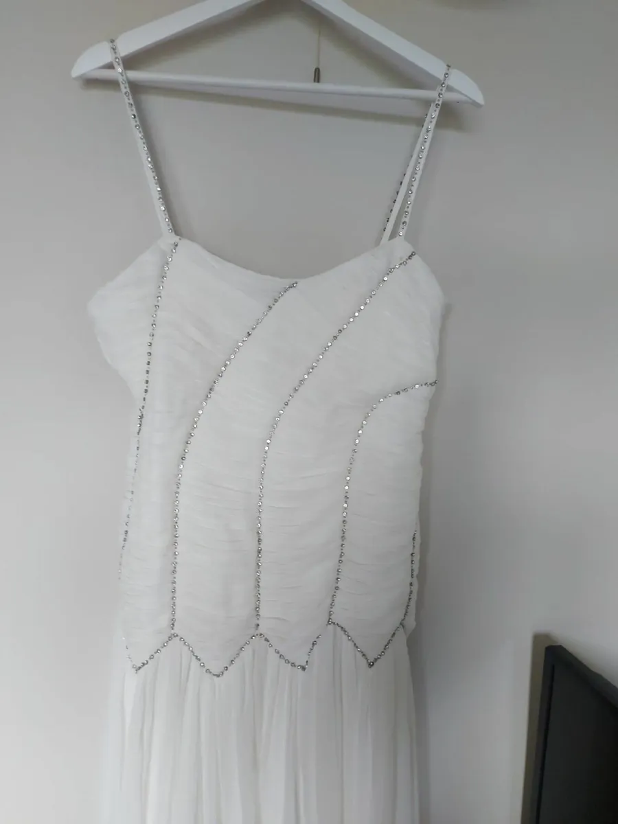 Karen Millen Debs or Formal Occasion Dress - Image 4