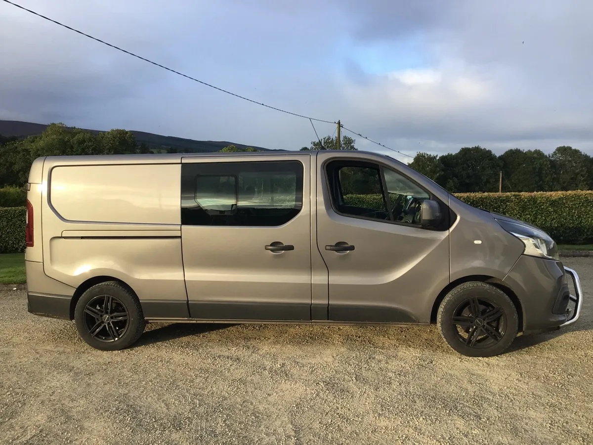 Renault Trafic 2016 - Image 1