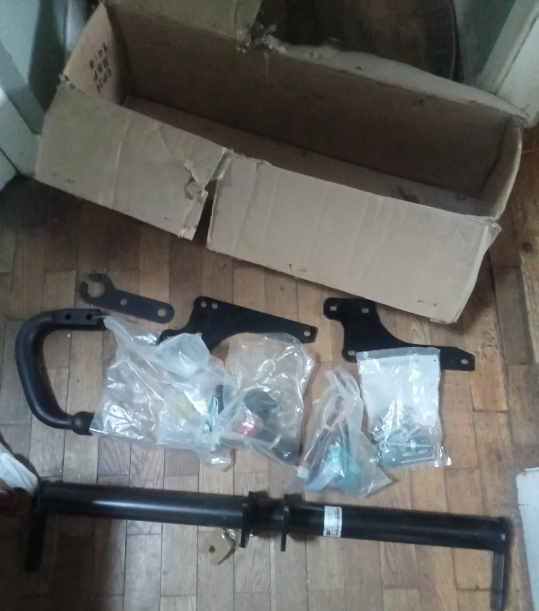 Dacia duster towbar - brand new - Image 1