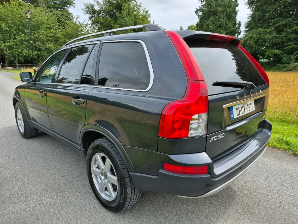 VOLVO XC90-D5**AUTO**7 SEATER**MINT** - Image 4