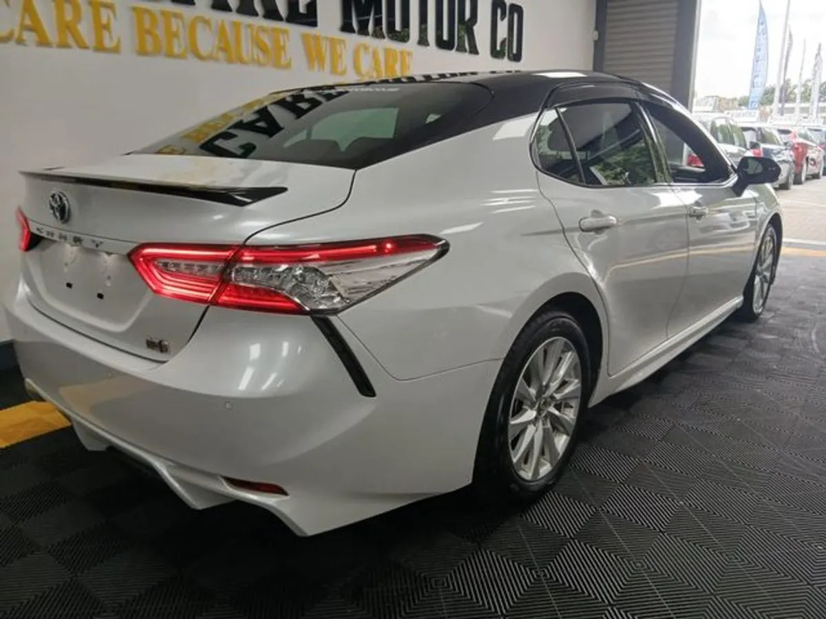 Toyota Camry 2.5 Petrol Hybrid Automatic Finance - Image 4
