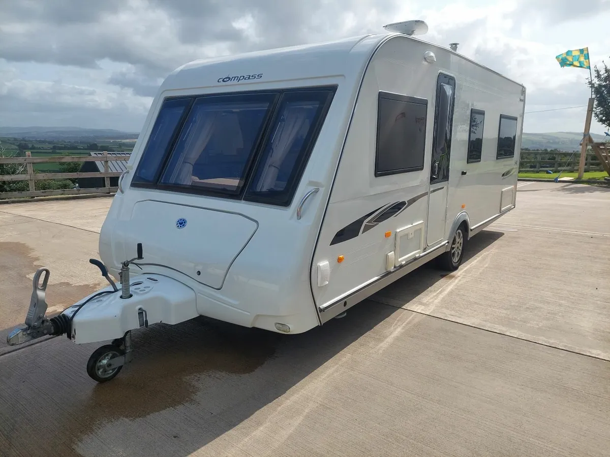 Caravan - Image 1