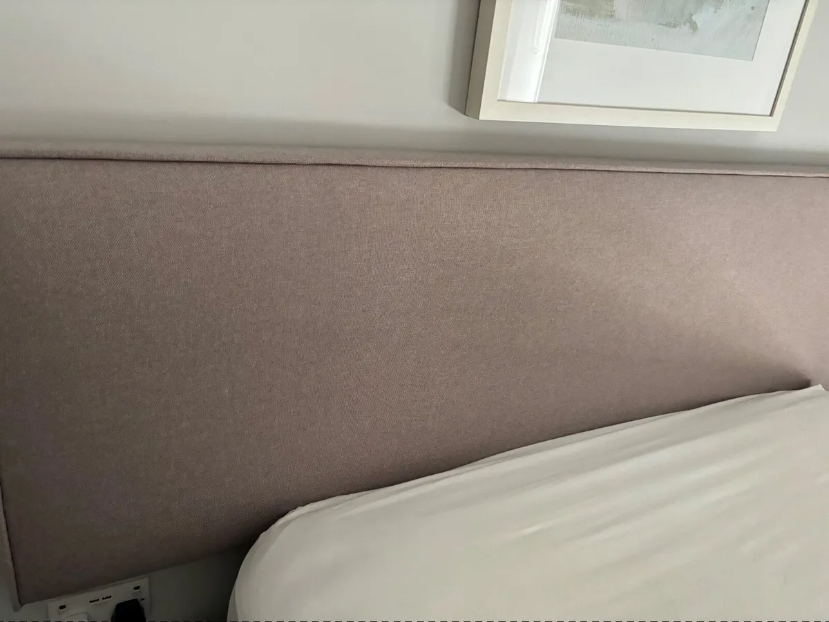 King size bed - Image 3