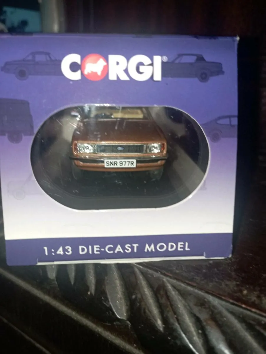 LIMITED EDITIONCORGI VANGUARD FORD CORRINA 1.6 GL. - Image 3