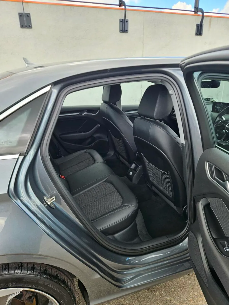 AUDI A3 SALOON 1.6 TDI 110 SE 4DR AUTO - Image 2