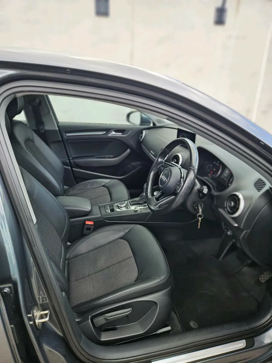 AUDI A3 SALOON 1.6 TDI 110 SE 4DR AUTO - Image 3