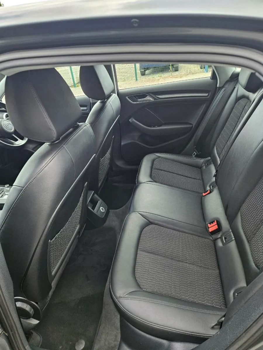AUDI A3 SALOON 1.6 TDI 110 SE 4DR AUTO - Image 4