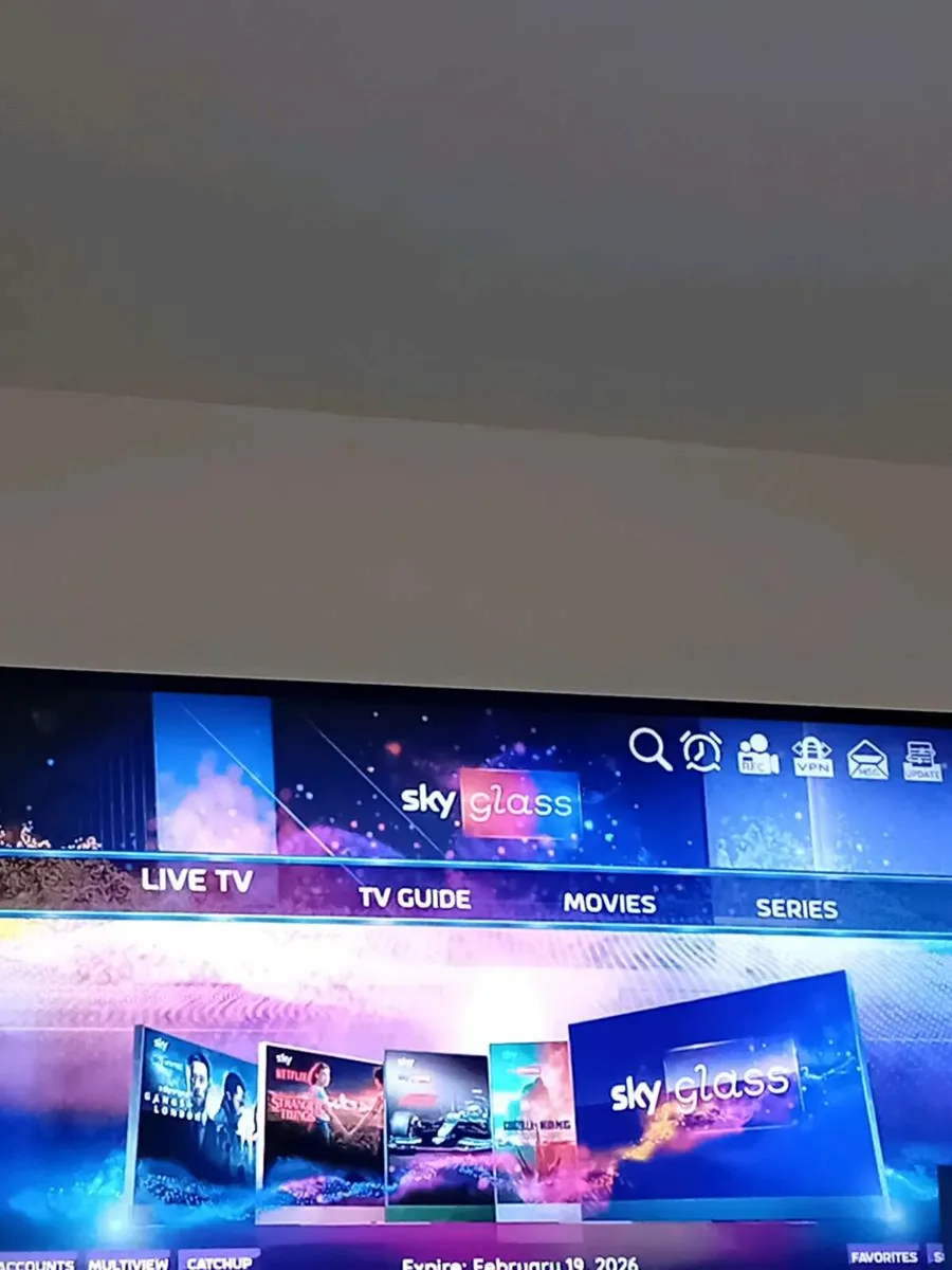 Samsung Smart Tv - Image 1