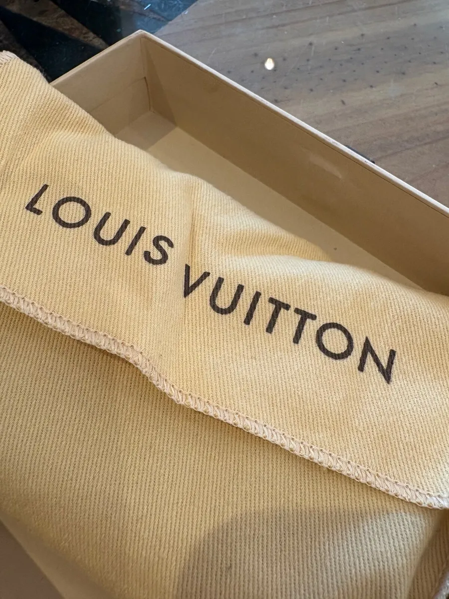 Louis Vuitton Key Coin Purse - Image 4