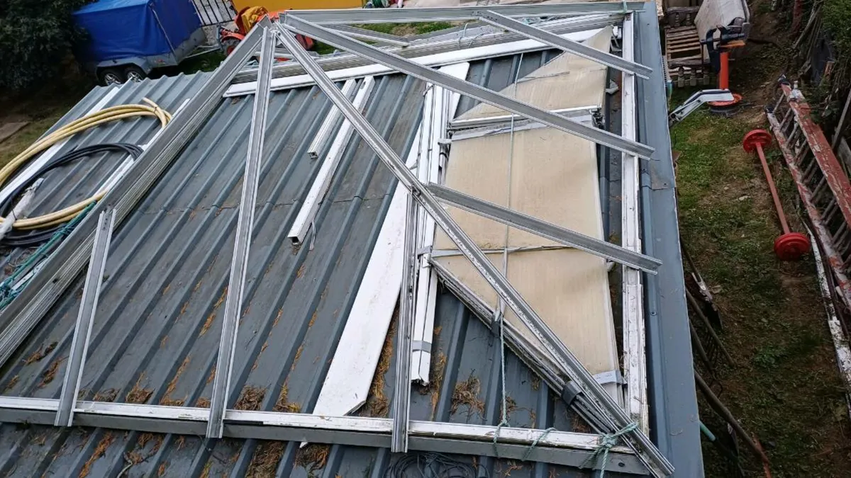 Aluminum patio roof structure - Image 4